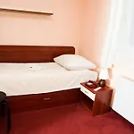Marie Luisa - Free Parking 3* Прага