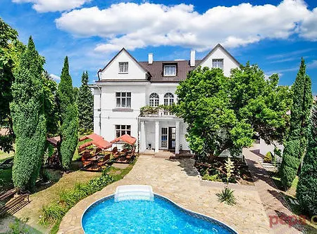 마리 - 루이자 프라하