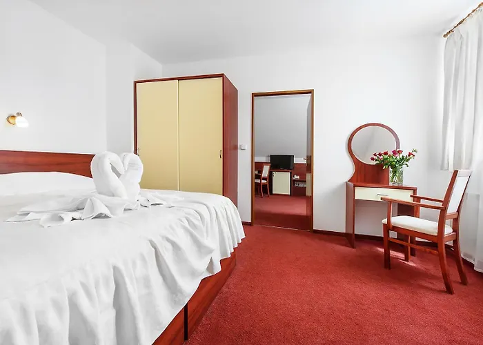 Marie Luisa - Free Parking 3* Prag
